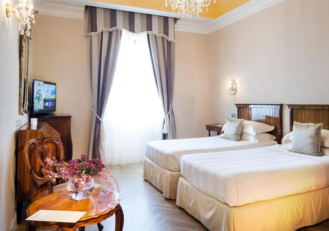 Family Room,776617300:JPEG